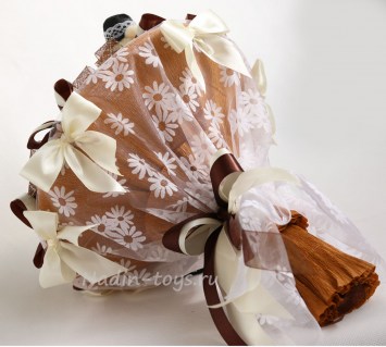 Шоколадный свадебный букет из плюшевых мишек